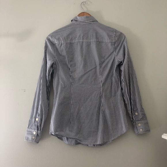 Vineyard Vines Blue & White Striped Button Up - Picture 5 of 7